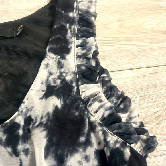 🖤Tye Dye summer dress with ruffles and front zip - Picture 5 of 11